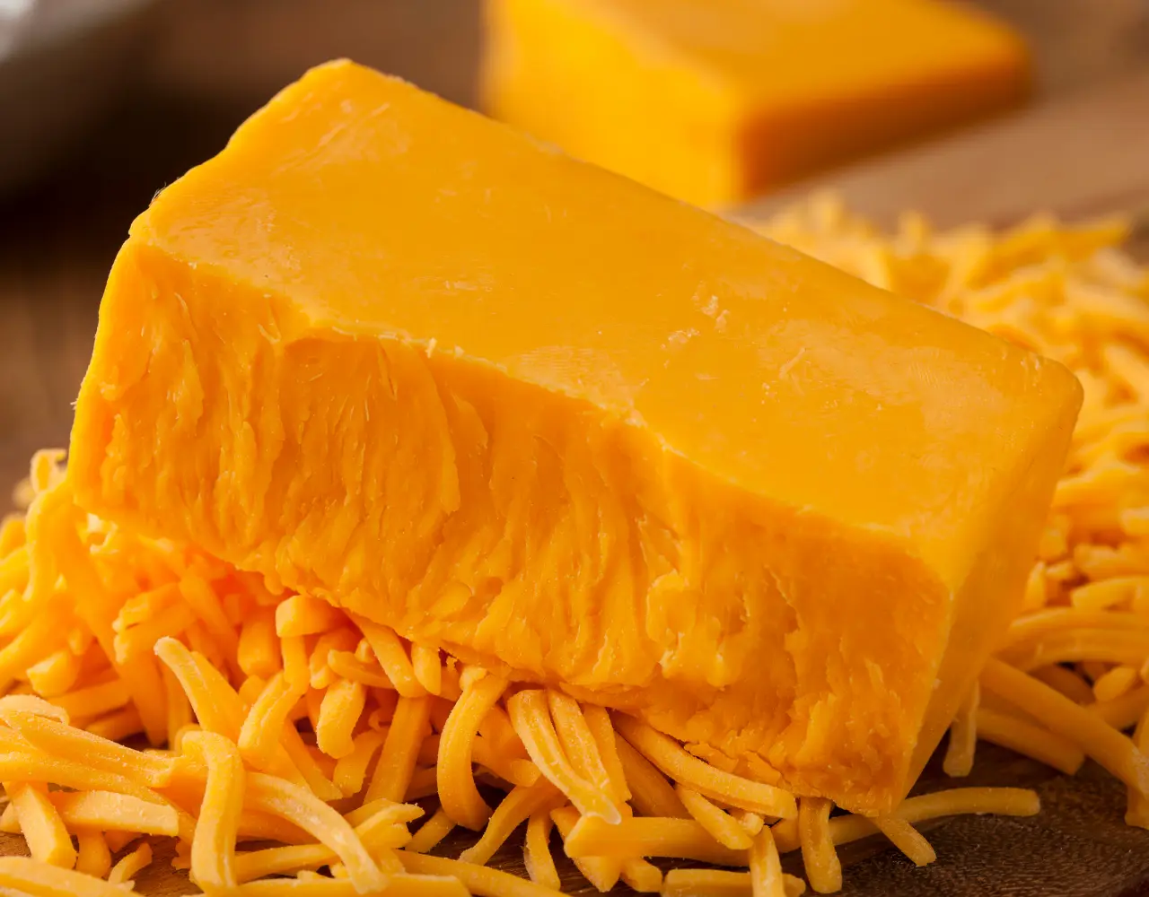 QUESO CHEDDAR